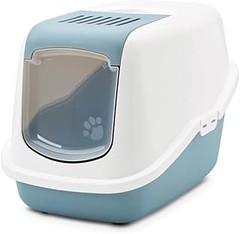 Motivos por los que tu gato podría rechazar el arenero cerrado