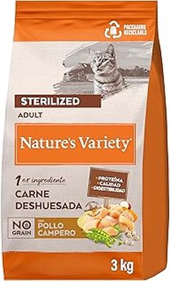 Problemas comunes al cambiar el pienso de tu gato adulto